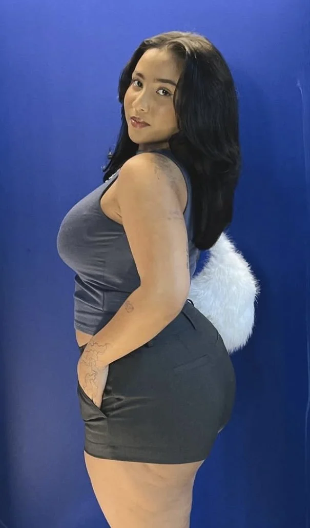 My dads friend has no idea his THICK latina teen daughter loves bein a lil internet slut for old men image 13