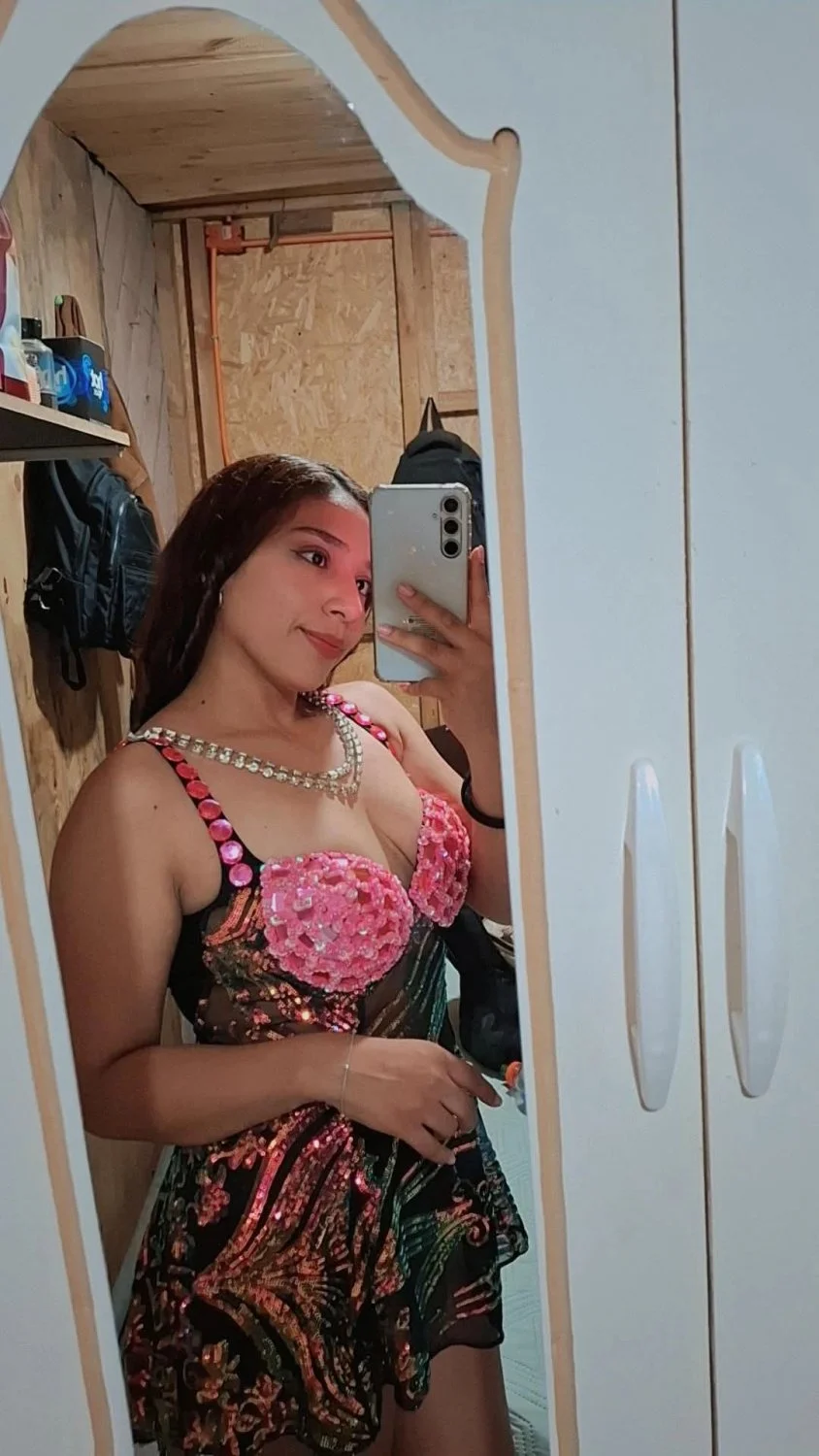 Elena Delgado cantante Peruana expuesta para tributar image 15