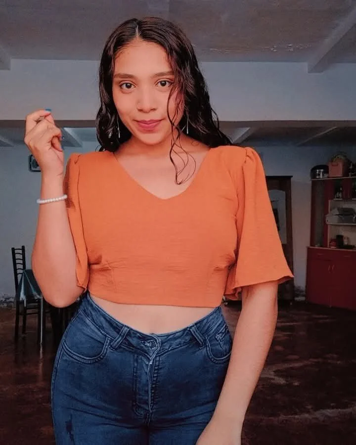Elena Delgado cantante Peruana expuesta para tributar image 2