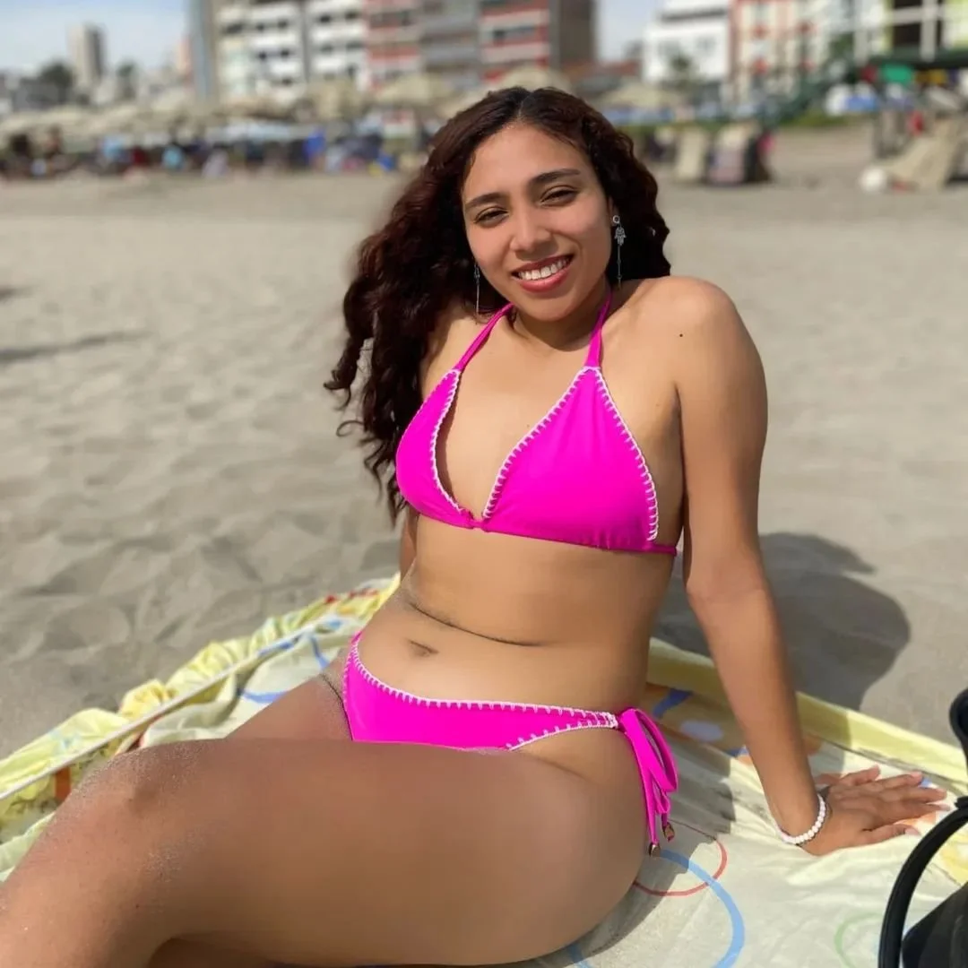 Elena Delgado cantante Peruana expuesta para tributar image 3