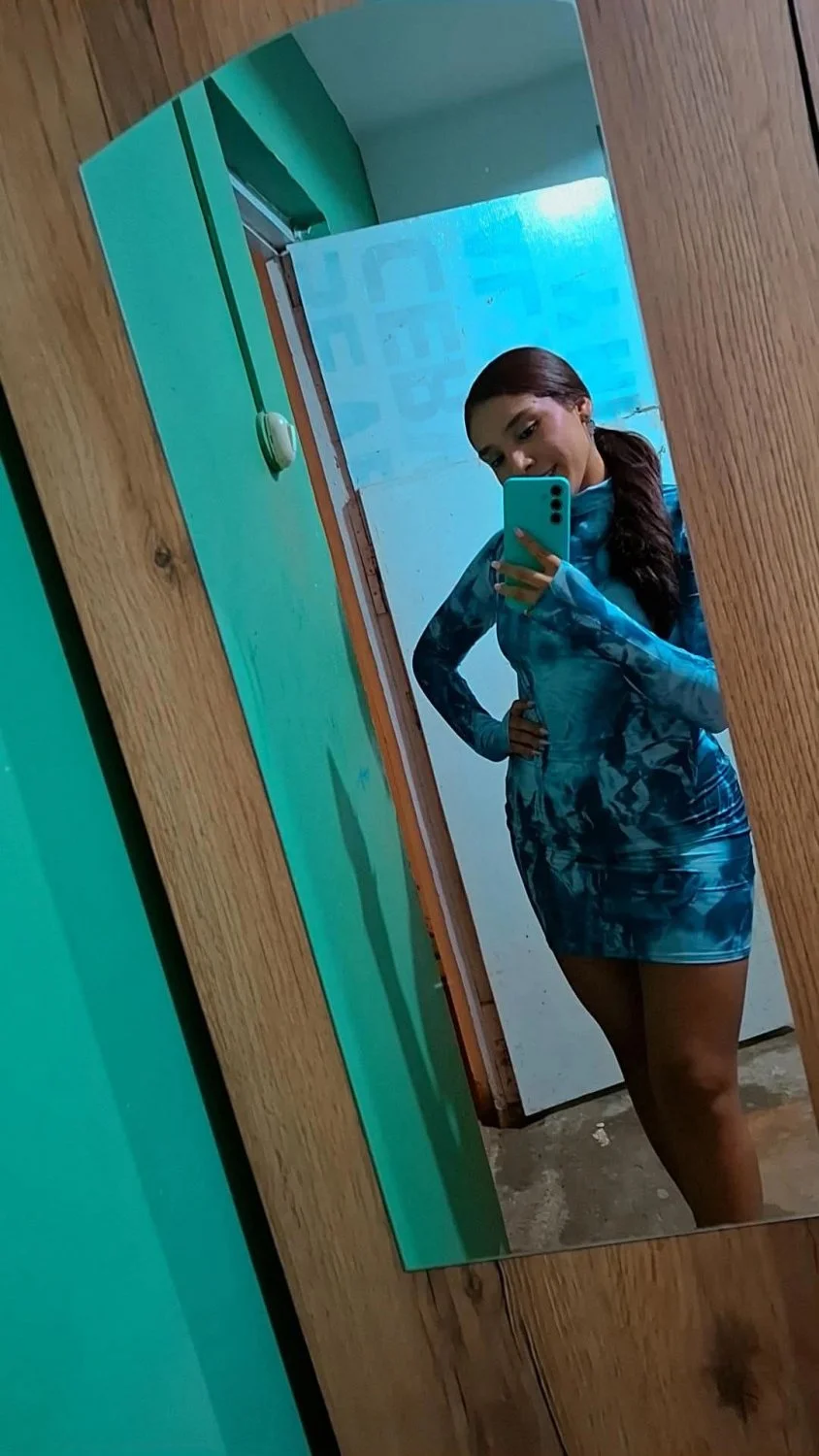 Elena Delgado cantante Peruana expuesta para tributar image 6