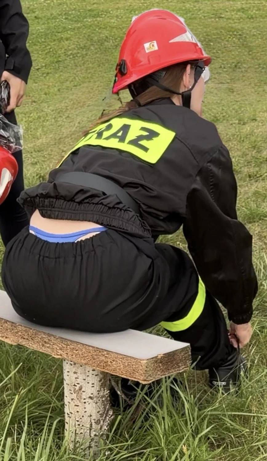 Thong slip young mom image 3