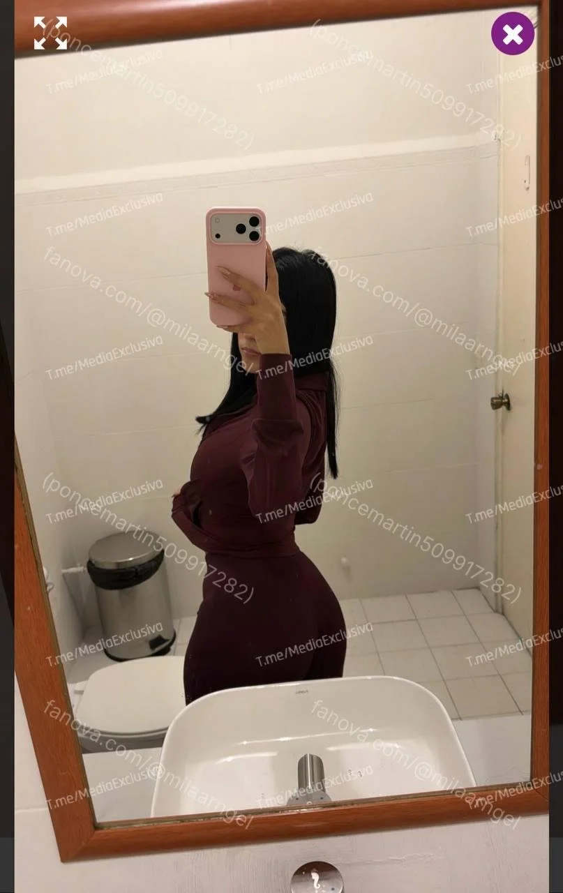 Mili tik toker mexicana se da unas nalgadas en live parte 9 main image