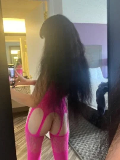 Nessa Petite & Pregnant image 33