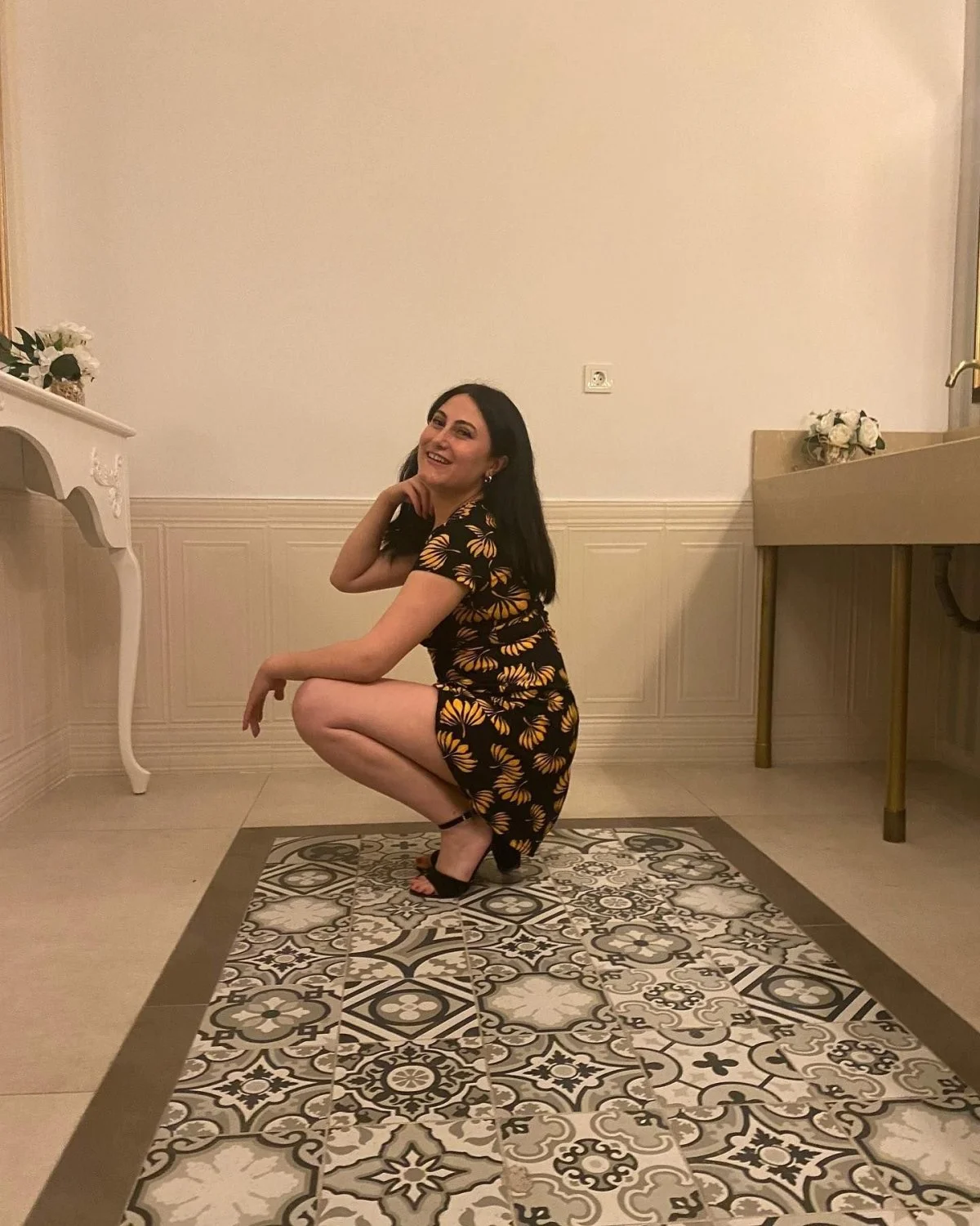 Canan slut image 5