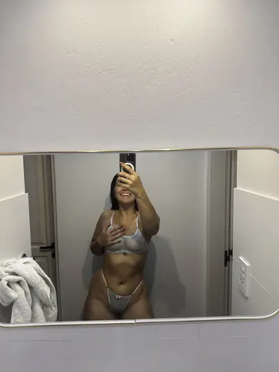 Some pics of me babe cover image