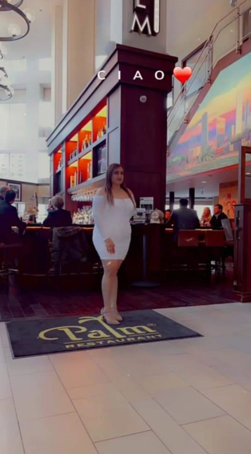 Chicago milf image 4