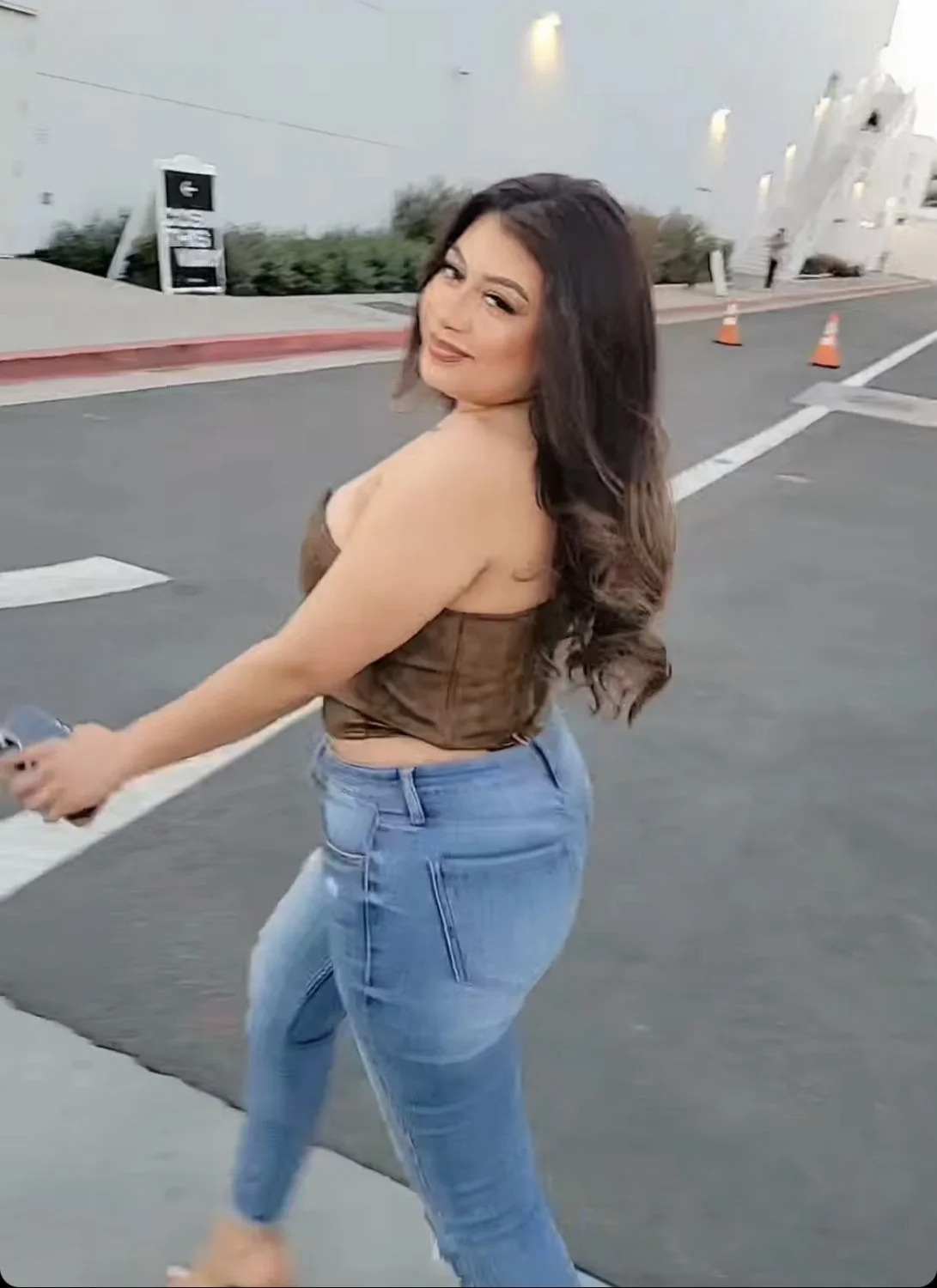Latina baddie I would creampie on her slutty face image 3