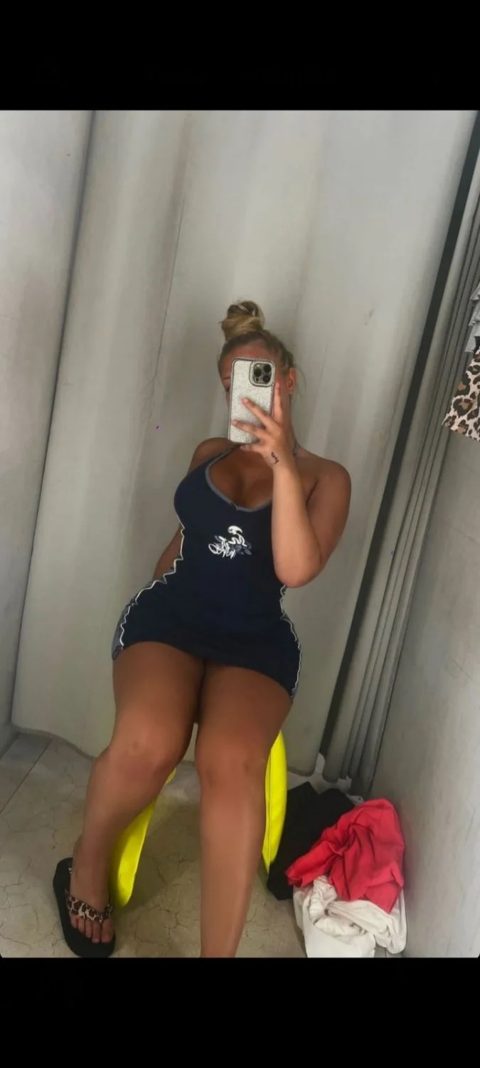 Thick slut main image
