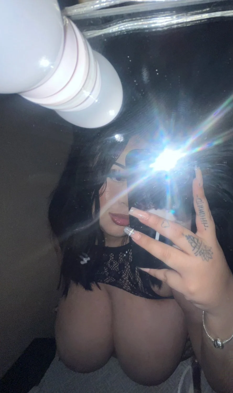Big tit Latina Alondra from Chicago exposed image 7