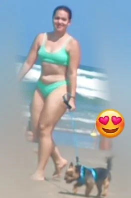 Playita #Voyeur #Nalgona 😍🍑🔥🧀🤤 de que raza será el perro 🤔 image 10