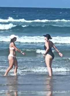 Playita #Voyeur #Nalgona 😍🍑🔥🧀🤤 de que raza será el perro 🤔 image 21