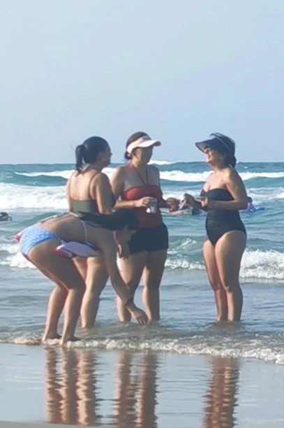Playita #Voyeur #Nalgona 😍🍑🔥🧀🤤 de que raza será el perro 🤔 image 28