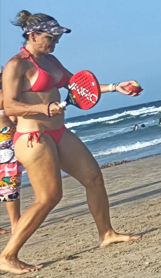 Playita #Voyeur #Nalgona 😍🍑🔥🧀🤤 de que raza será el perro 🤔 image 42