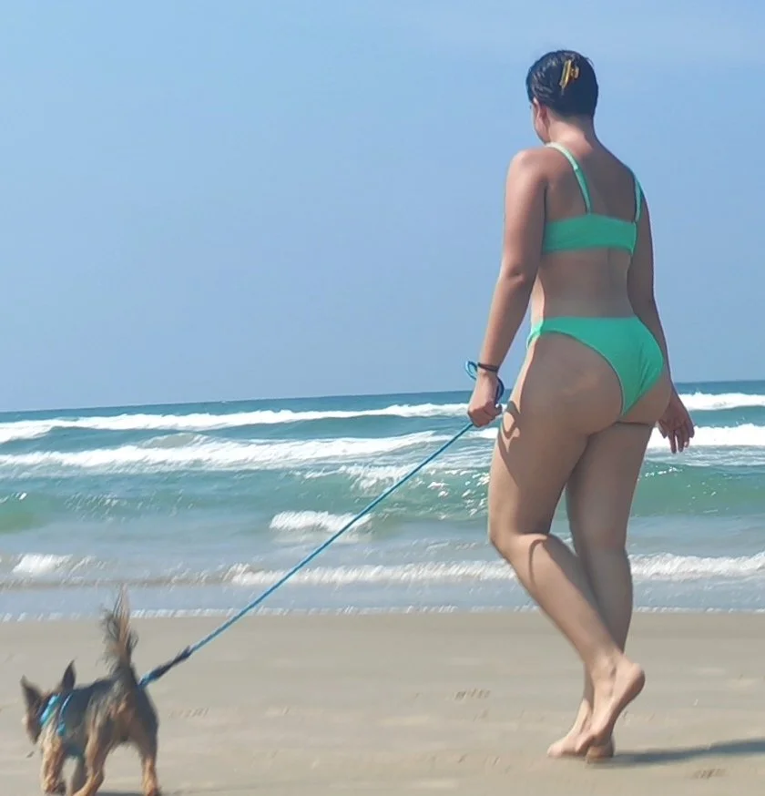 Playita #Voyeur #Nalgona 😍🍑🔥🧀🤤 de que raza será el perro 🤔 image 46