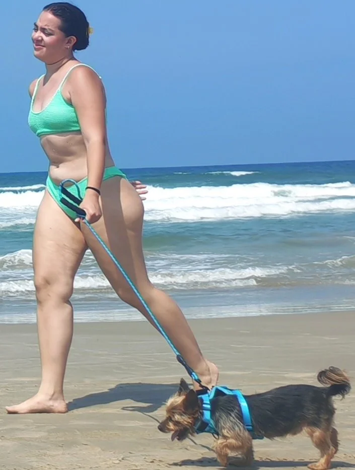 Playita #Voyeur #Nalgona 😍🍑🔥🧀🤤 de que raza será el perro 🤔 image 50
