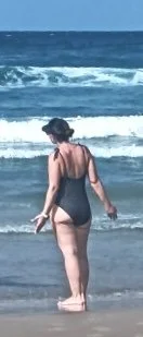 Playita #Voyeur #Nalgona 😍🍑🔥🧀🤤 de que raza será el perro 🤔 image 7