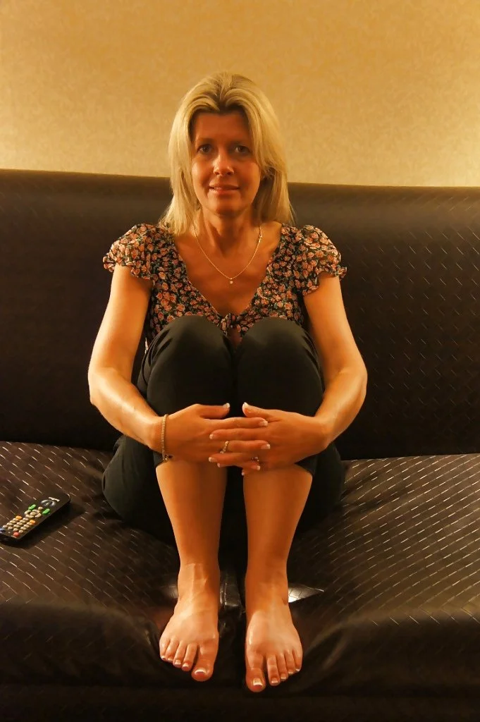 Debbie - Mature Hotwife Loves Flaunting Herself. (pic2) image 10