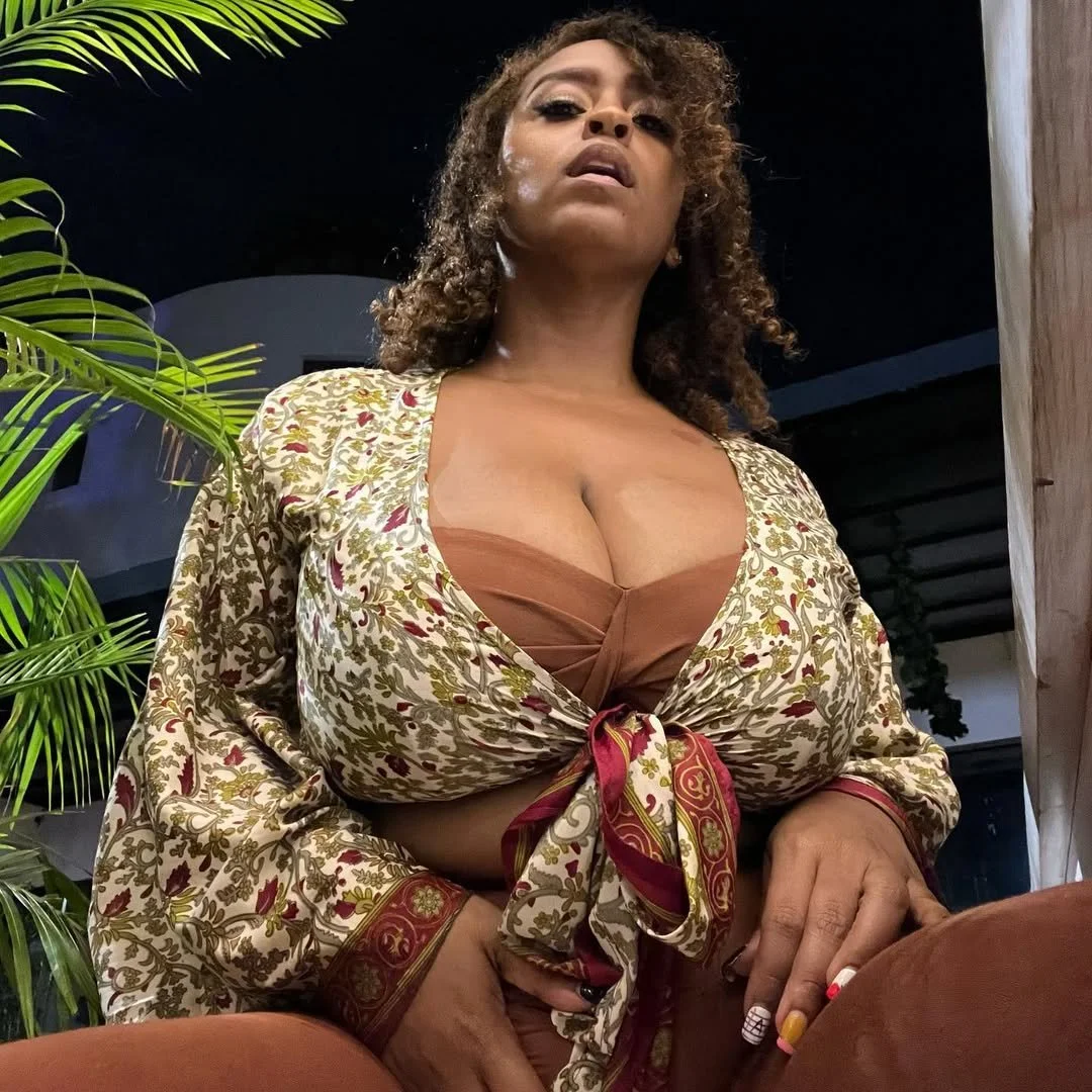 Latina chocolate hot part 1 image 9