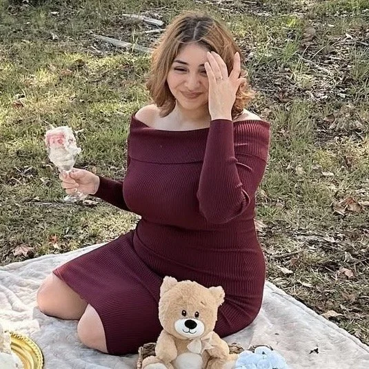 Pregnant Latina IRL Dania image 10