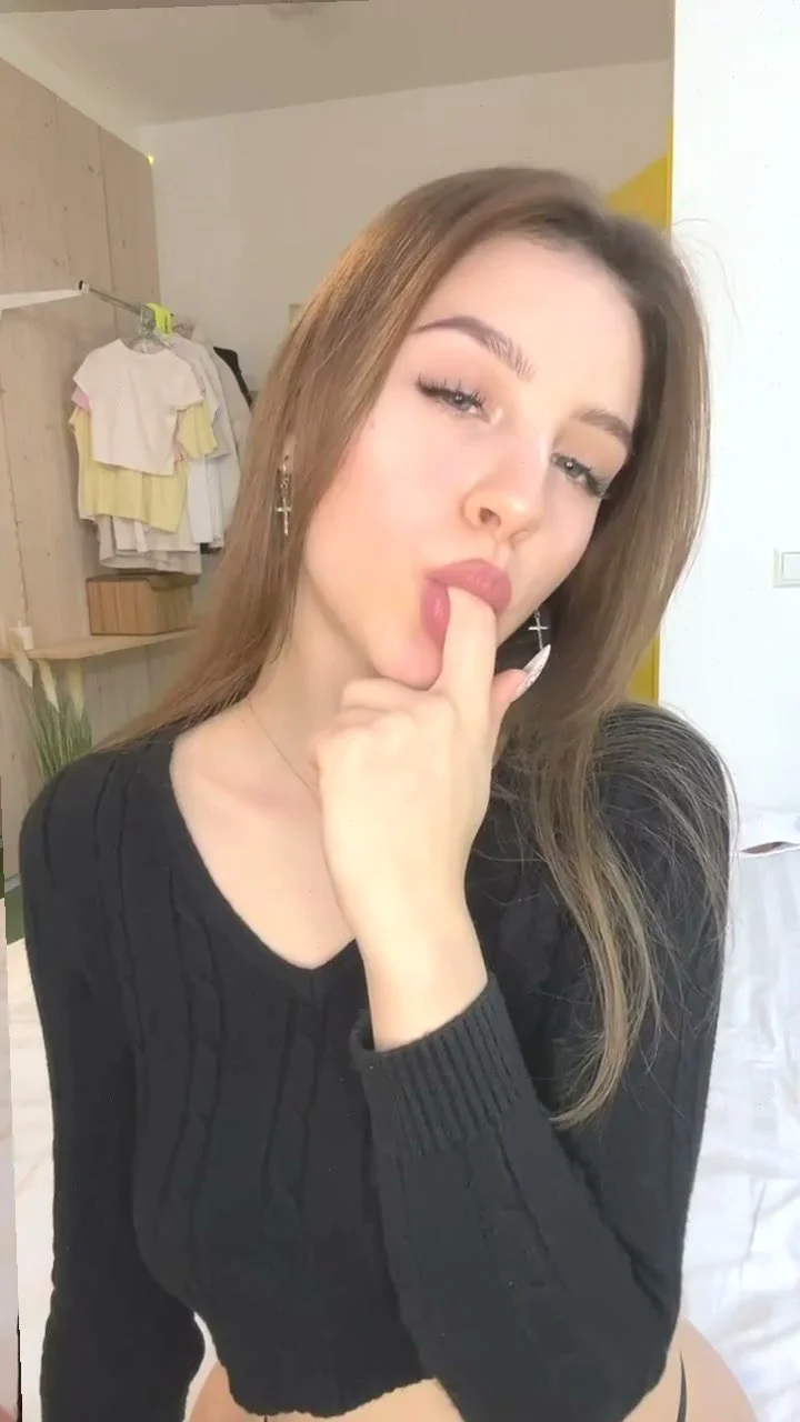 🔞 naked perfect ass deepthroat horny nude squirt 🫦😈 Check my OF image 3