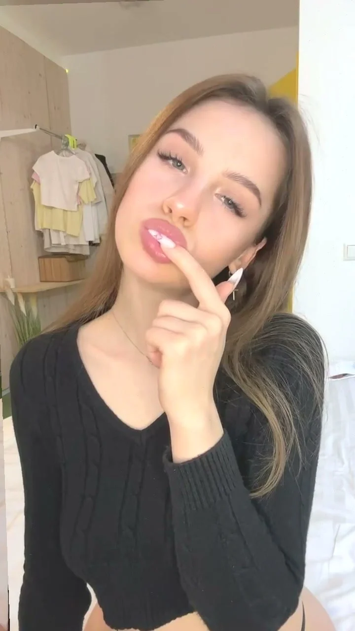 🔞 naked perfect ass deepthroat horny nude squirt 🫦😈 Check my OF image 4