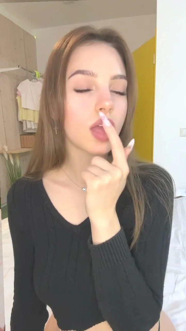 🔞 naked perfect ass deepthroat horny nude squirt 🫦😈 Check my OF image 5