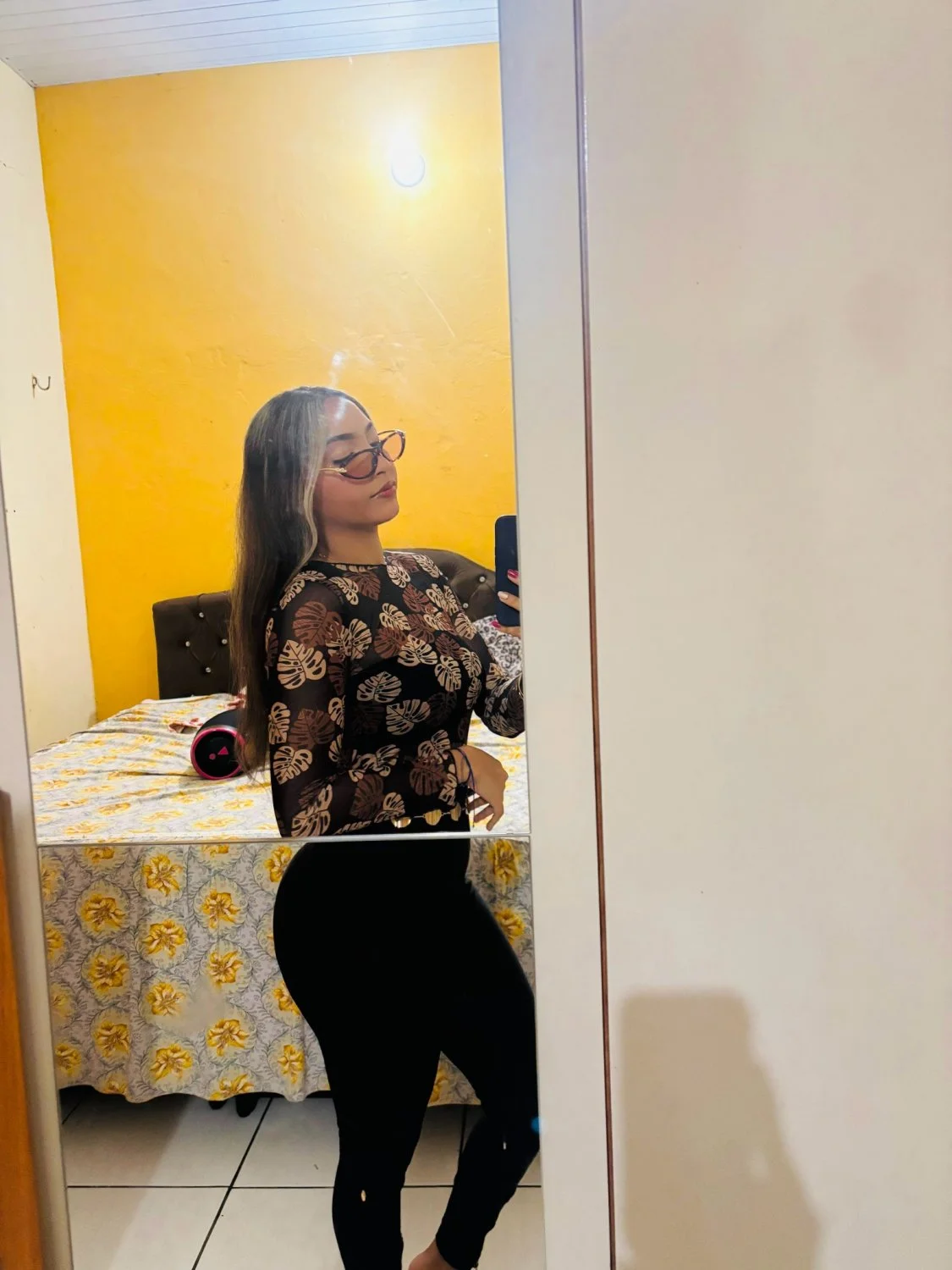 Oque acham da putinha do corno? image 12