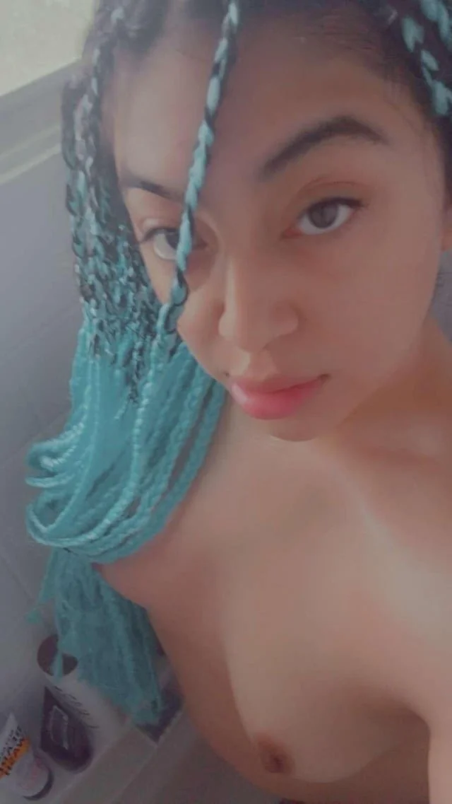 Reddit sluts looking to be exposed image 2