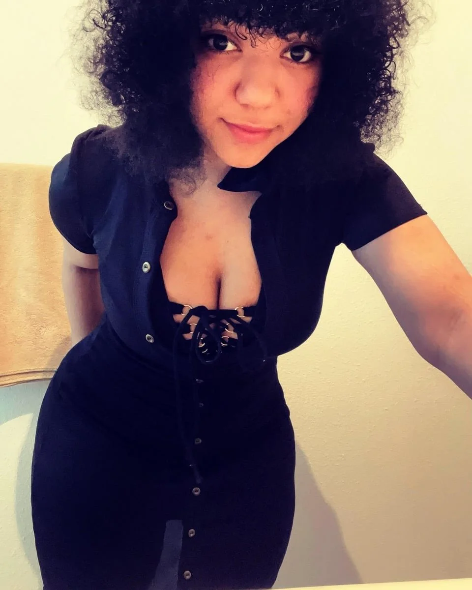 Petite & busty ebony 🥵🔥 image 18