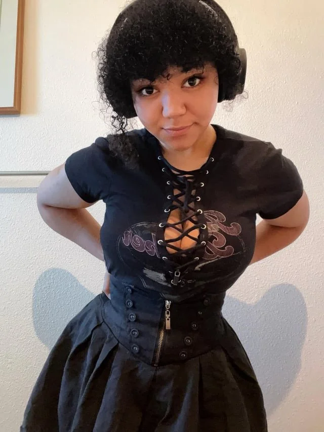Petite & busty ebony 🥵🔥 image 5