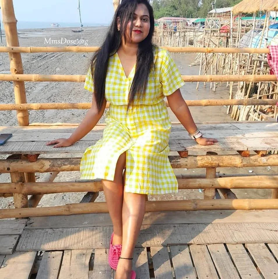 indian bitch show her nudes image 14