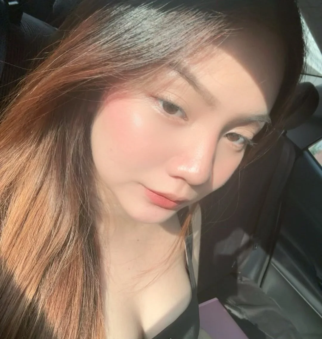 Hot Pinay Asian Pawg image 2