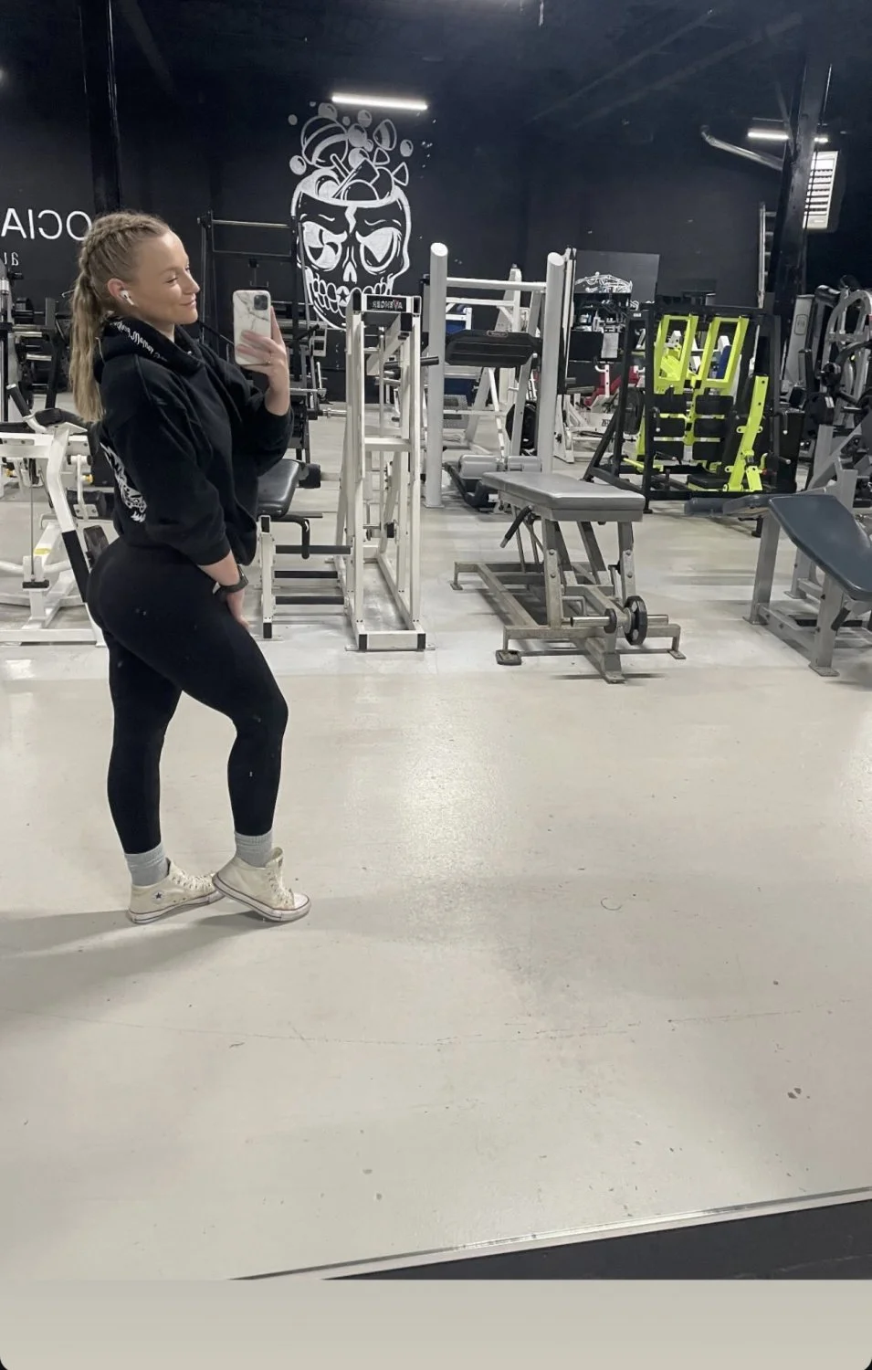 Fit blonde friend snuck off at the gym kissing this dudes tight abs b4 letting him grab that fat ass image 15