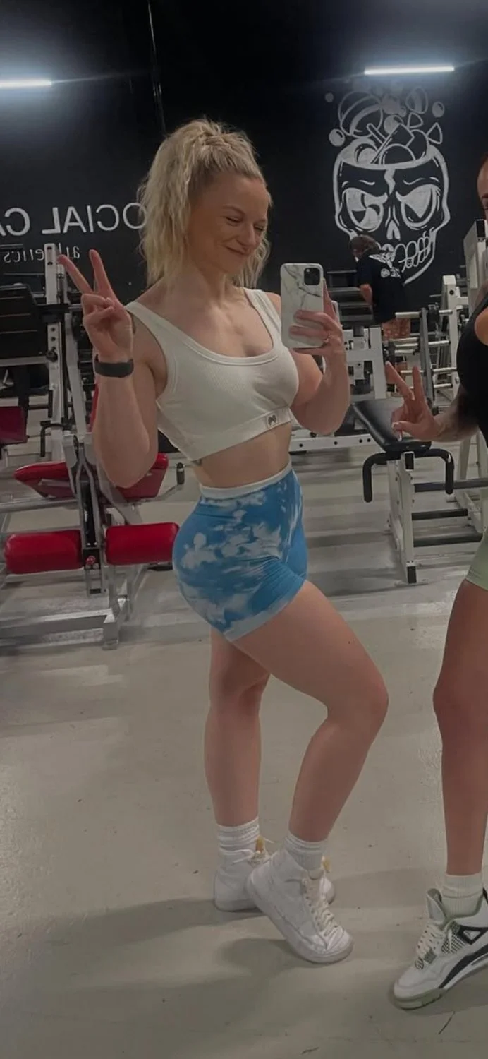 Fit blonde friend snuck off at the gym kissing this dudes tight abs b4 letting him grab that fat ass image 25