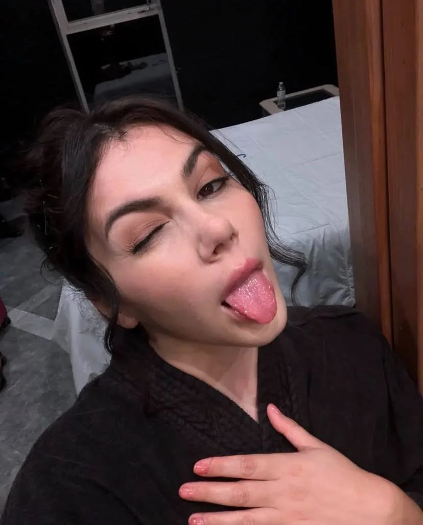 Mavis Thomas Seffner Fla Tampa Nursing College anal deepthroat swallows cum in mouth DP image 2
