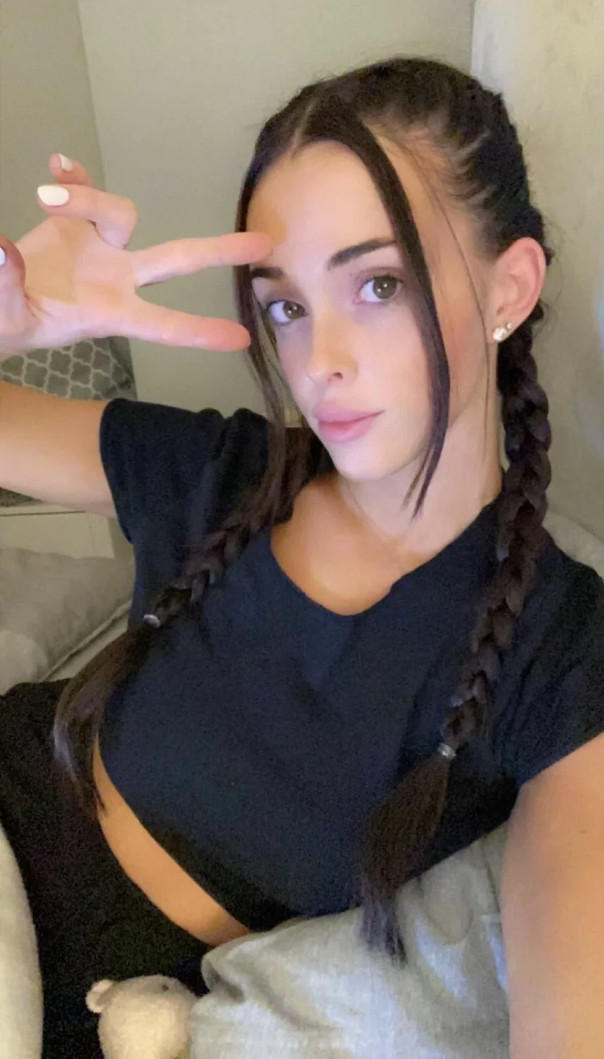He’s gf loves cum image 2