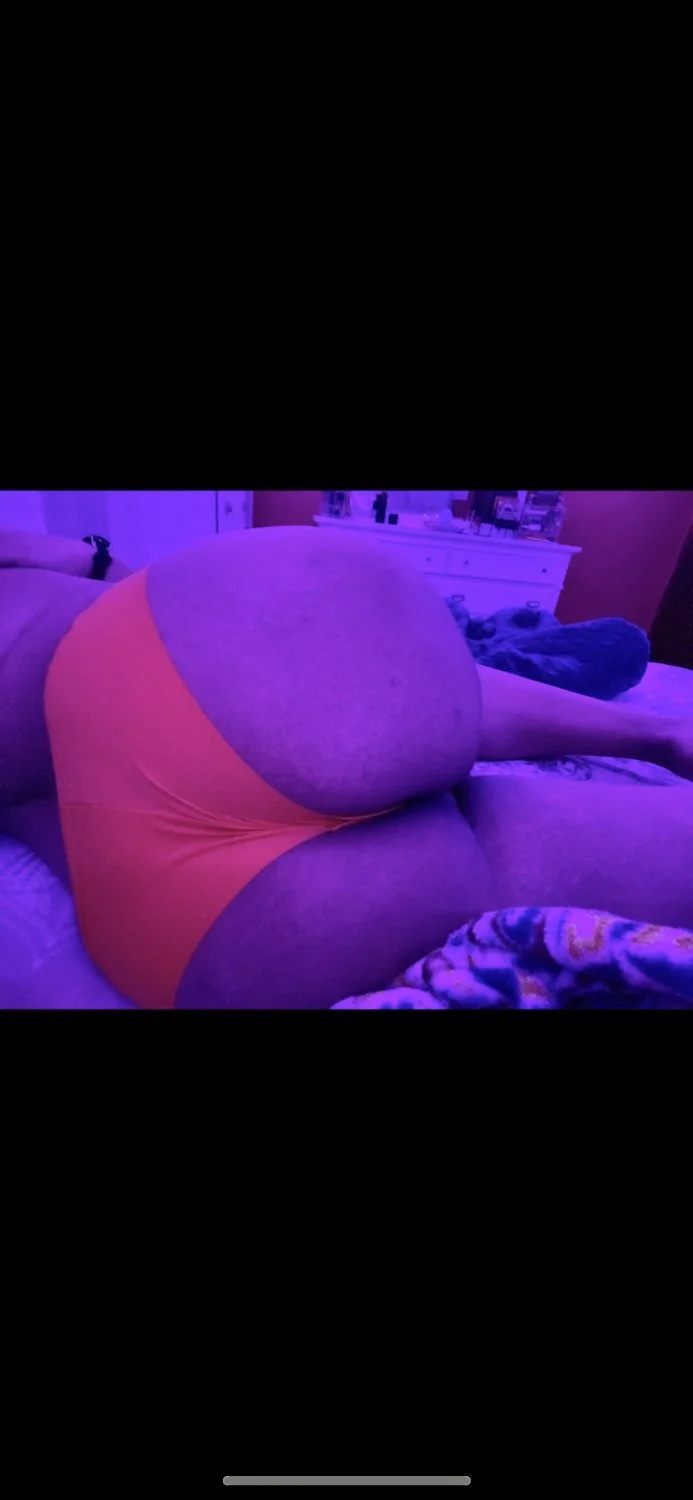 Indian busty whore got her snaps leaked! Message for more! image 7