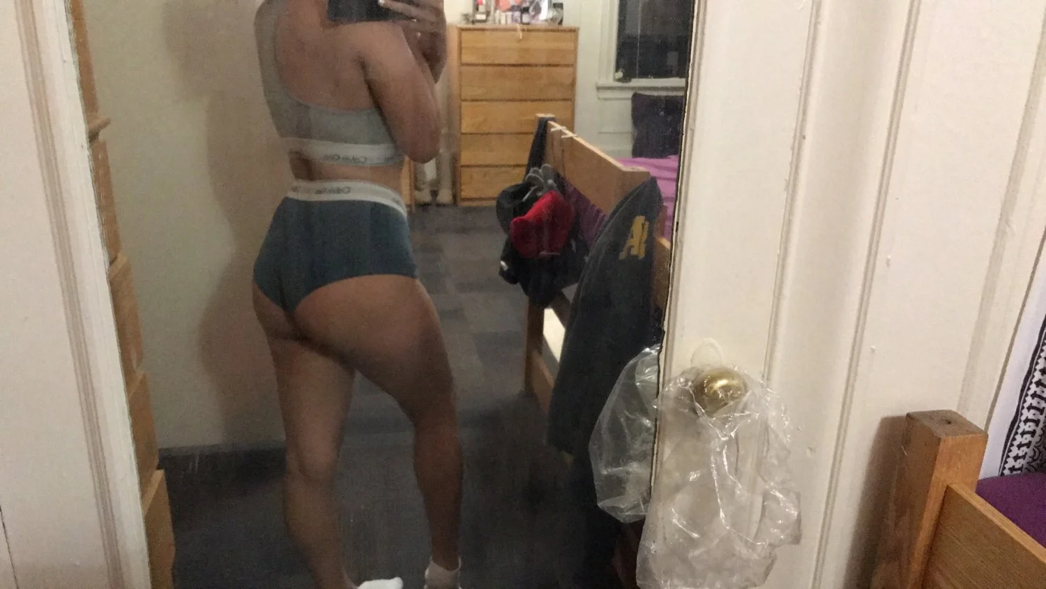 Indian busty whore got her snaps leaked! Message for more! image 8