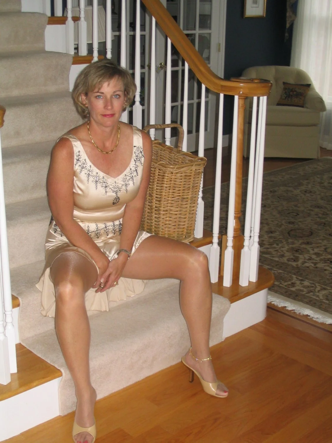 SEXY MILF IN NYLONS image 42