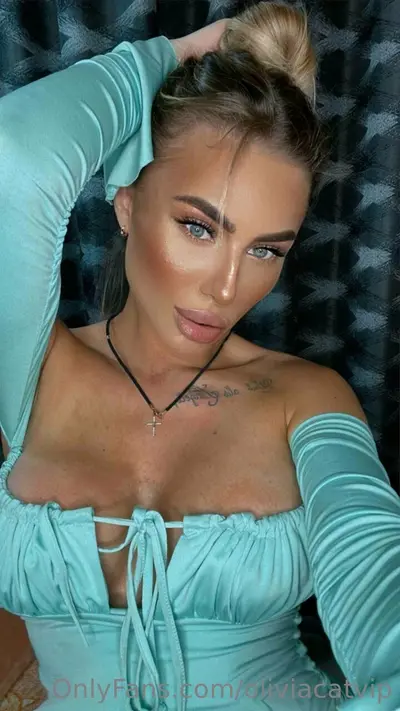 pregnant slut wife Kelsey becomes a onlyfans slut cover image