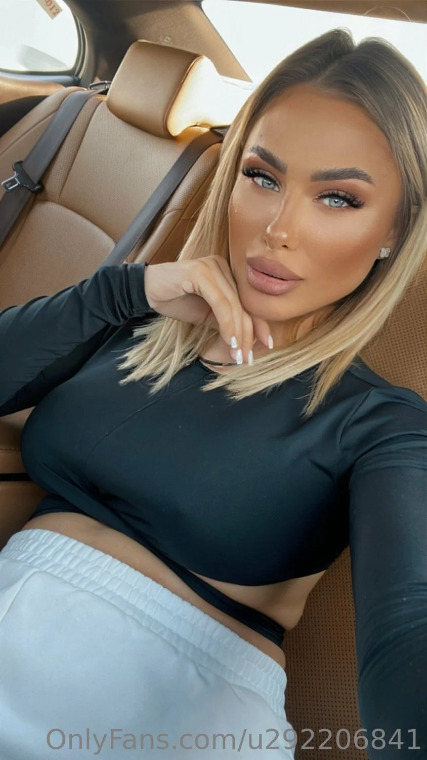 pregnant slut wife Kelsey becomes a onlyfans slut image 10