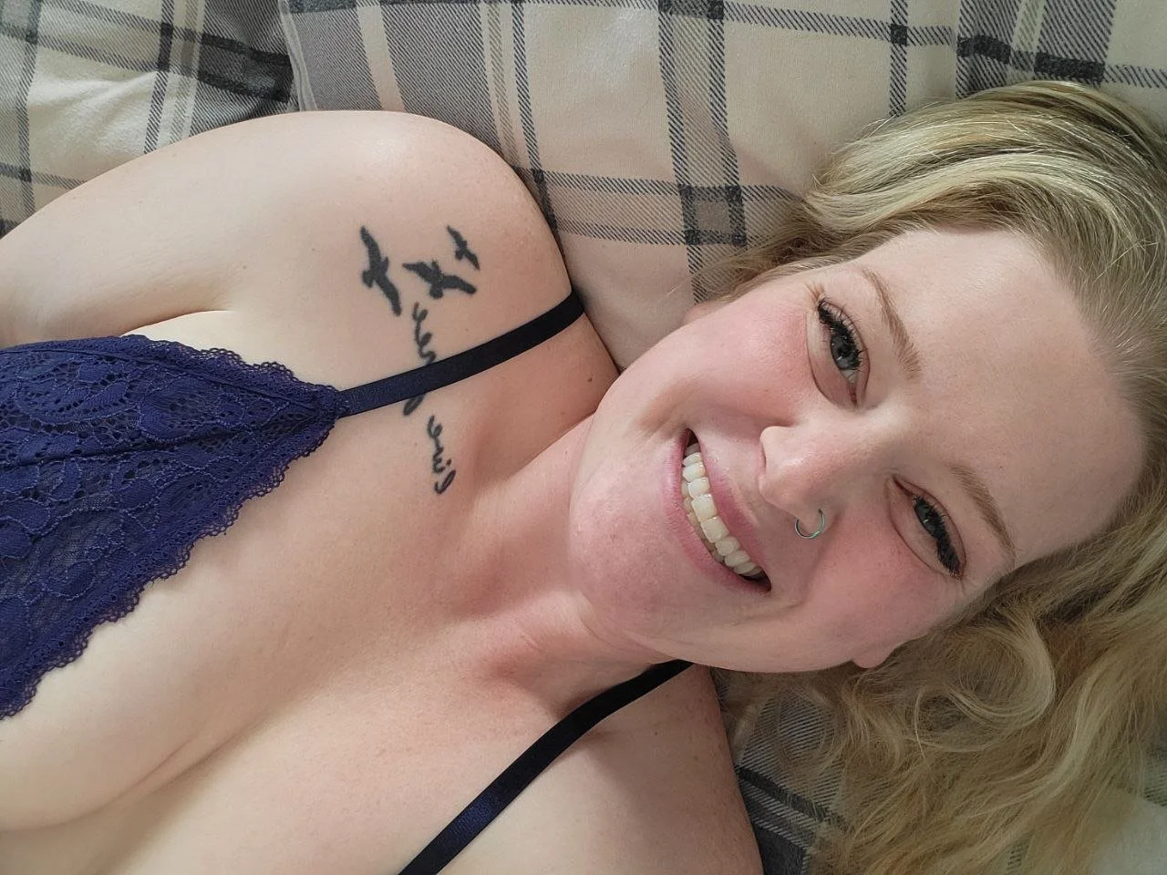 Blonde Goddess image 2
