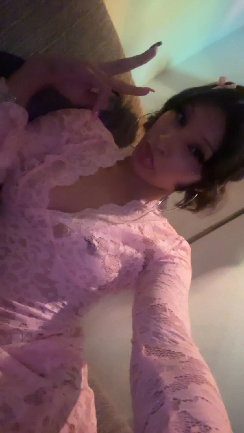 Petite Latina gf image 3