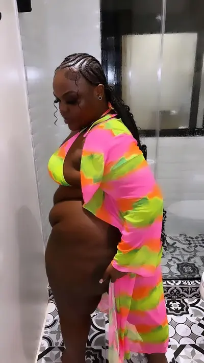 Short Stack Ebony Thottie With A Fat Ass I Would Not Pull Out 105 cover image