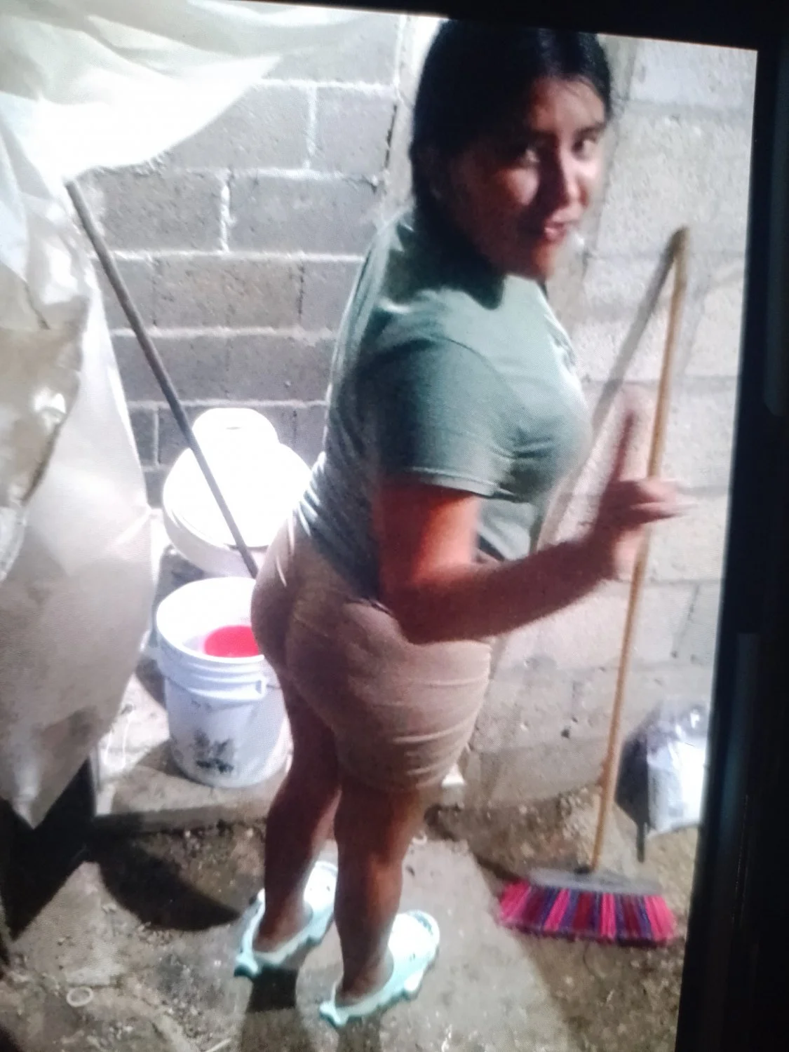 Enorme culote que tiene Chelsi 🤤🔥🥵 main image