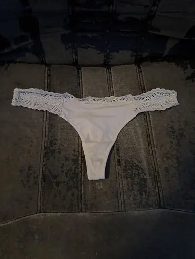Sisters dirty panties cover image
