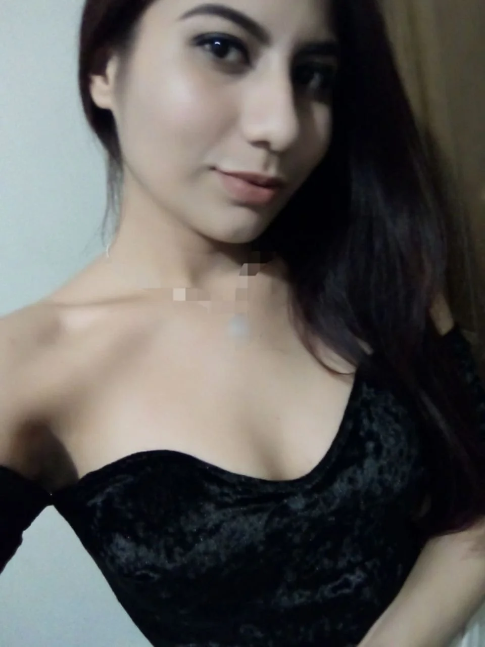Novia putita en calzones image 3