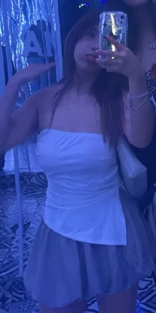 Ex novia image 3