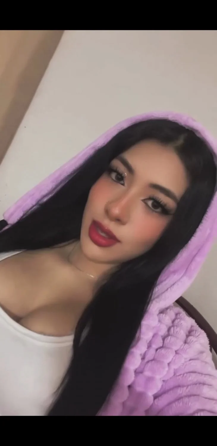La sexy Sinaí y su preciosa cara para darle morbo image 25